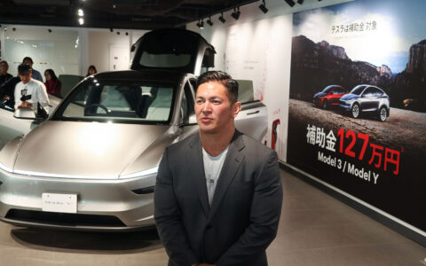 EV市場: テスラ モデルY L日本発売 – 749万円・6人乗りEVの勝算