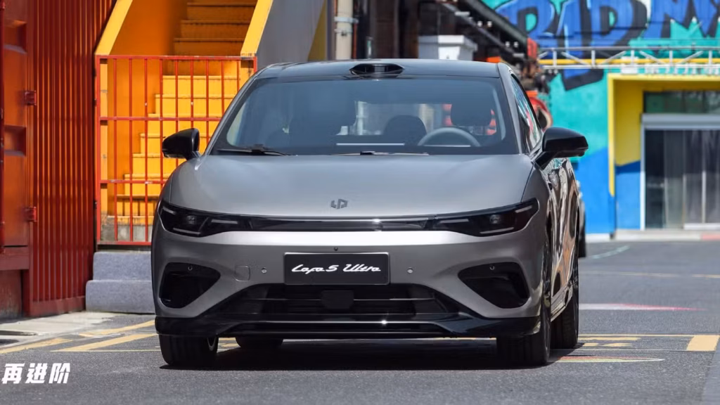 中国EV: 零跑Lafa 5 Ultra発表 – Stellantis提携で日本上陸はあるか