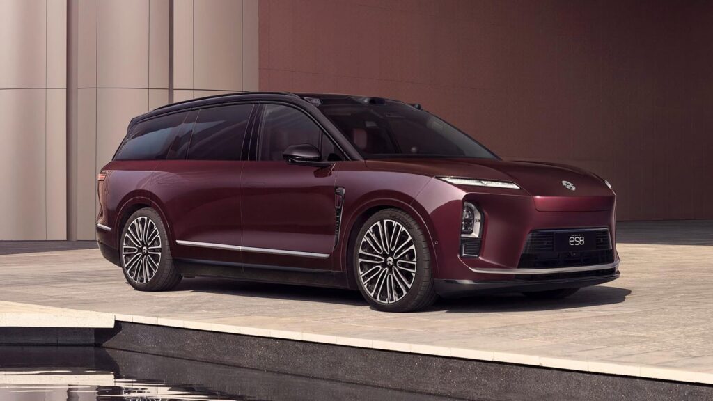 NIO: NIO ES8が今週にも累計10万台到達へ – 7カ月で達成の背景と競合との差