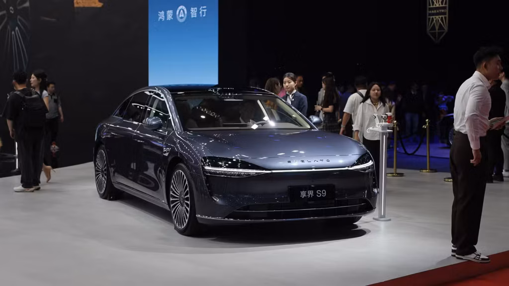 中国NEV販売4月前半14%減 – 北京モーターショー前の買い控えとQ1実績を読み解く