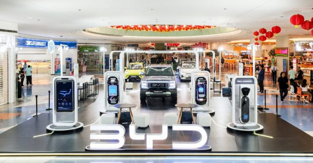 BYD: BYD、2026年海外150万台に「強い自信」 – 原油高がEV需要を押し上げ