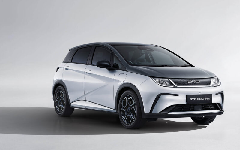 BYD Seal 08 — 第2世代ブレードバッテリーと684hp AWDの全貌 – BLADE NOTE