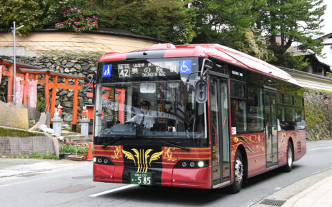 BYD K8 2.0が高野山で運行 – 中国製EVバスの観光地展開