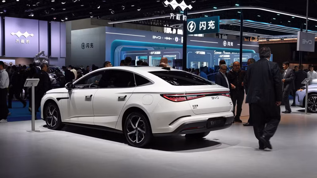 人民元高が直撃 – BYD・吉利ほか中国EV大手のQ1決算を読む