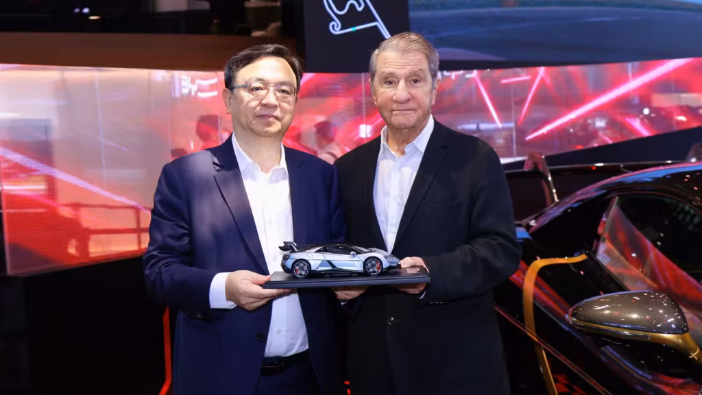 BYD仰望U9 Xtreme – 約4億円の電動スーパーカーが示す高級化戦略