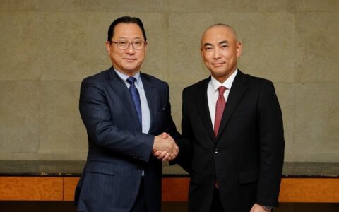 三菱電機×フォックスコン提携 – 日本のEV部品産業に何をもたらすか