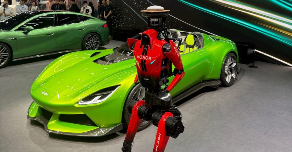 方程豹がセダンとスポーツカーに進出 – BYDマルチブランド戦略の全貌