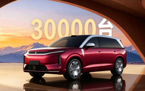 BYDグレートタン、24時間で3万台予約 – 価格・スペックとSUV戦略を読む