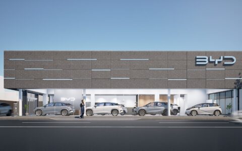 BYD 日本 ディーラー数 2026 – 70拠点で目標未達、ミニ店舗戦略へ