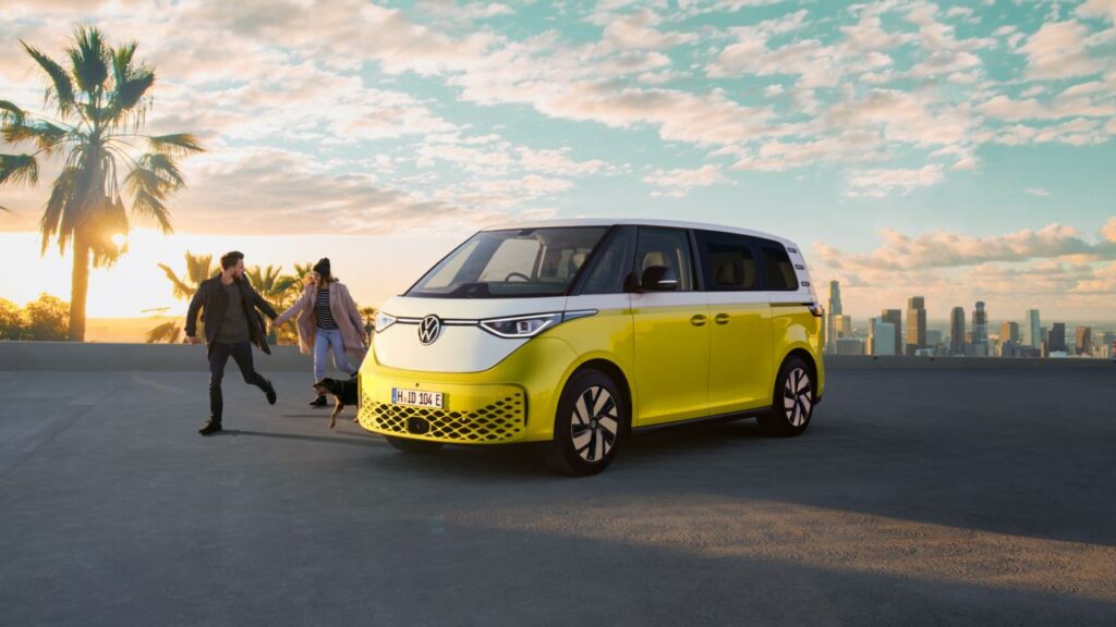 BYD 3列シートは日本未導入 – TangとDenza D9の現在地